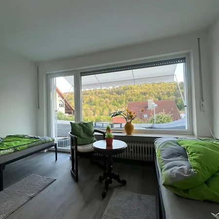 Roos - Monteurzimmer Pensjonat Kreuzwertheim